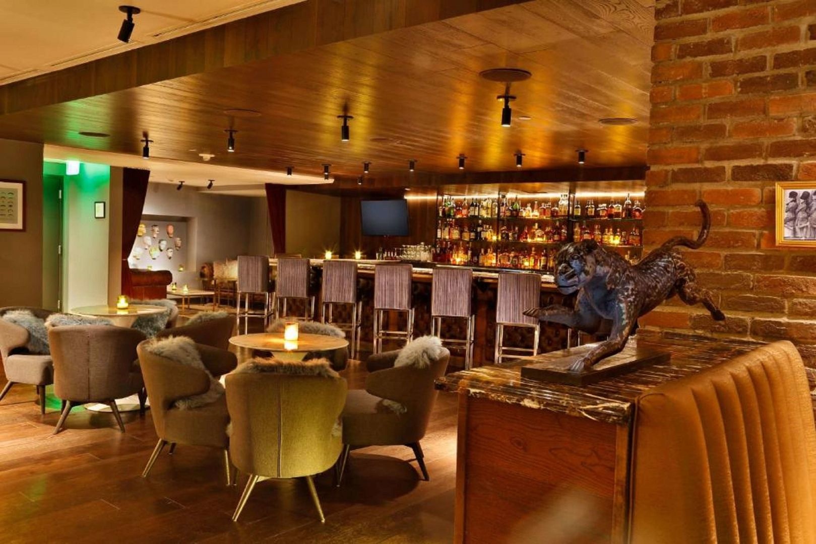 Photo - The Statler Dallas Curio Collection By Hilton