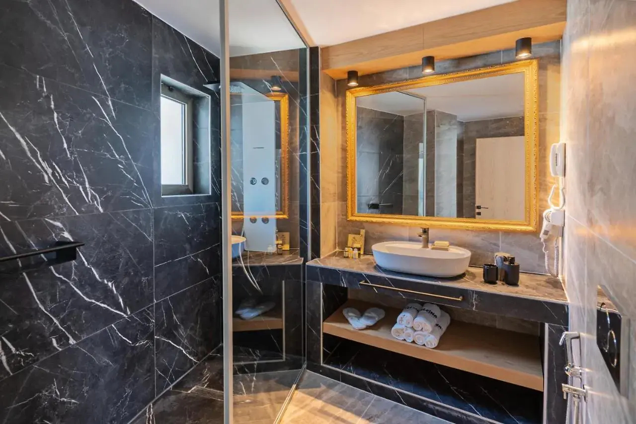 Photo - Delfina Boutique Hotel
