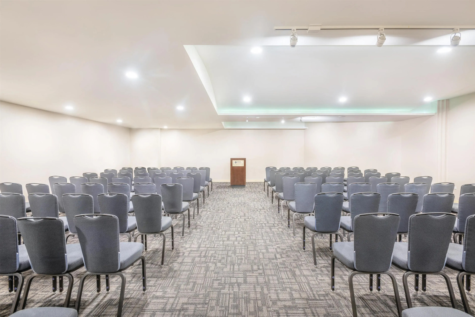 Photo - Hyatt Regency Waikiki Beach Resort & Spa