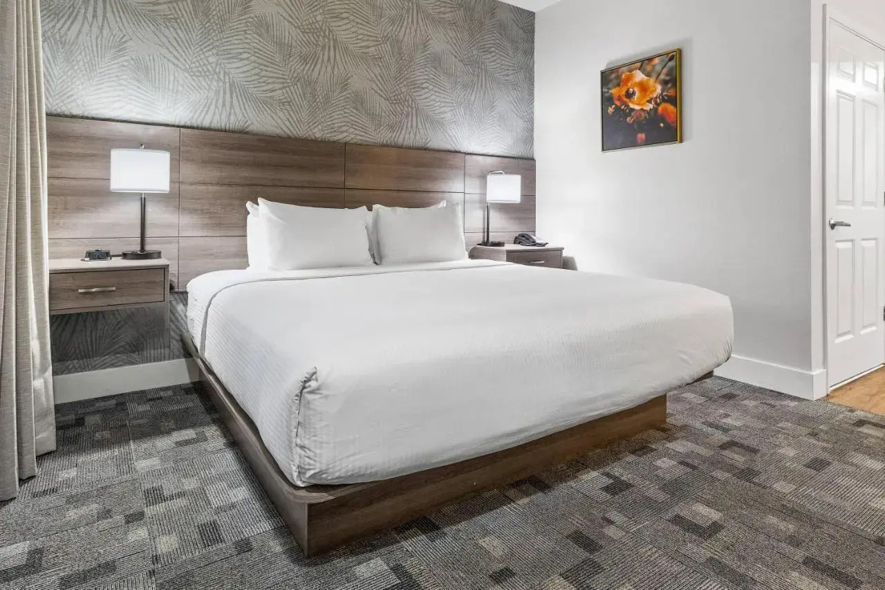 Foto - University Park Inn & Suites, an Ascend Collection Hotel