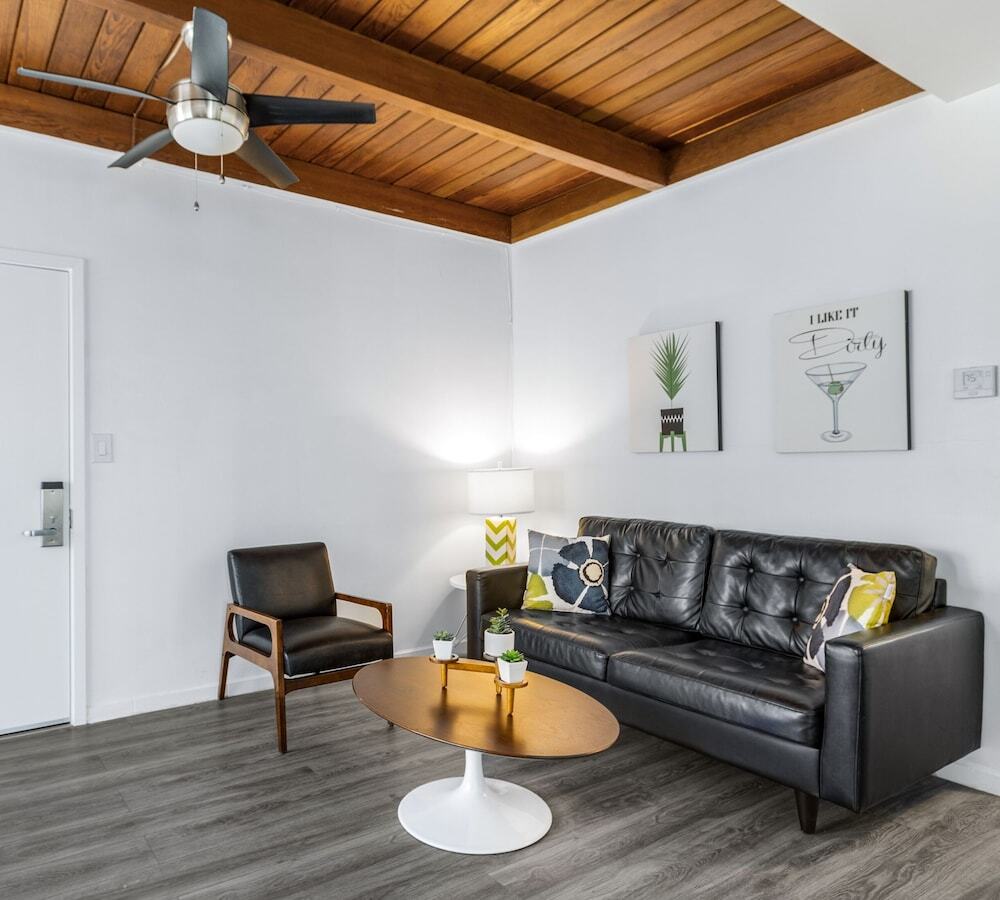 Photo - The Three Fifty Hotel