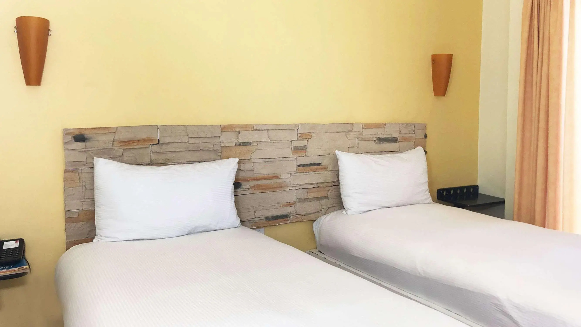 Foto - Seven Crown Express & Suites by Kavia