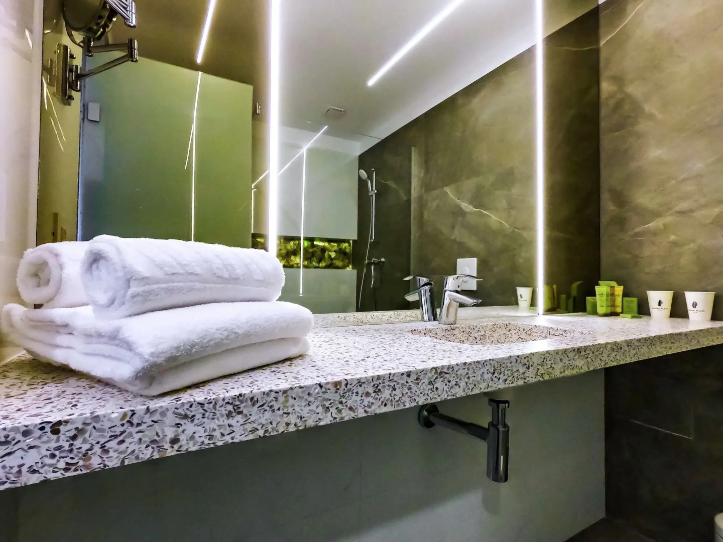 Photo - Union Plaza Hotel