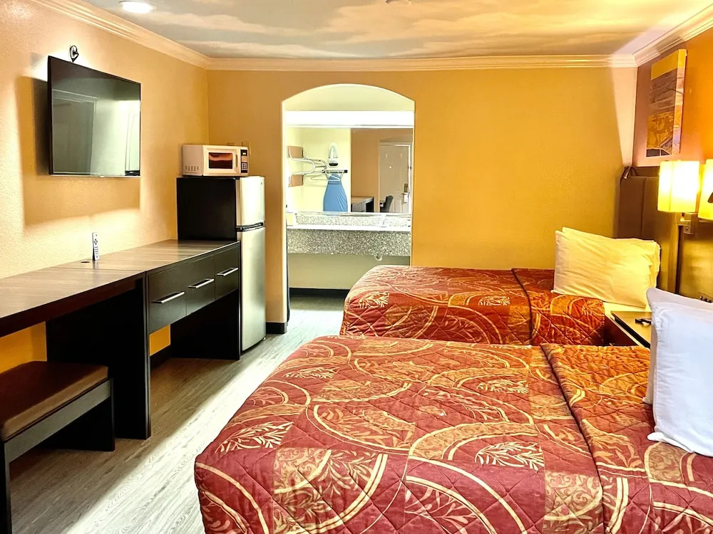 Photo - Luxury Inn & Suites Liberty