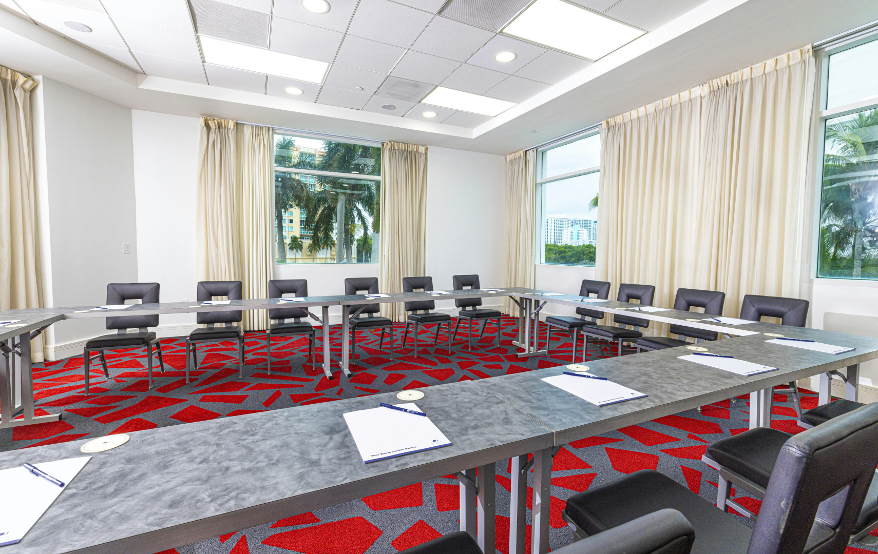 Foto - GALLERYone- A DoubleTree Suites by Hilton Hotel