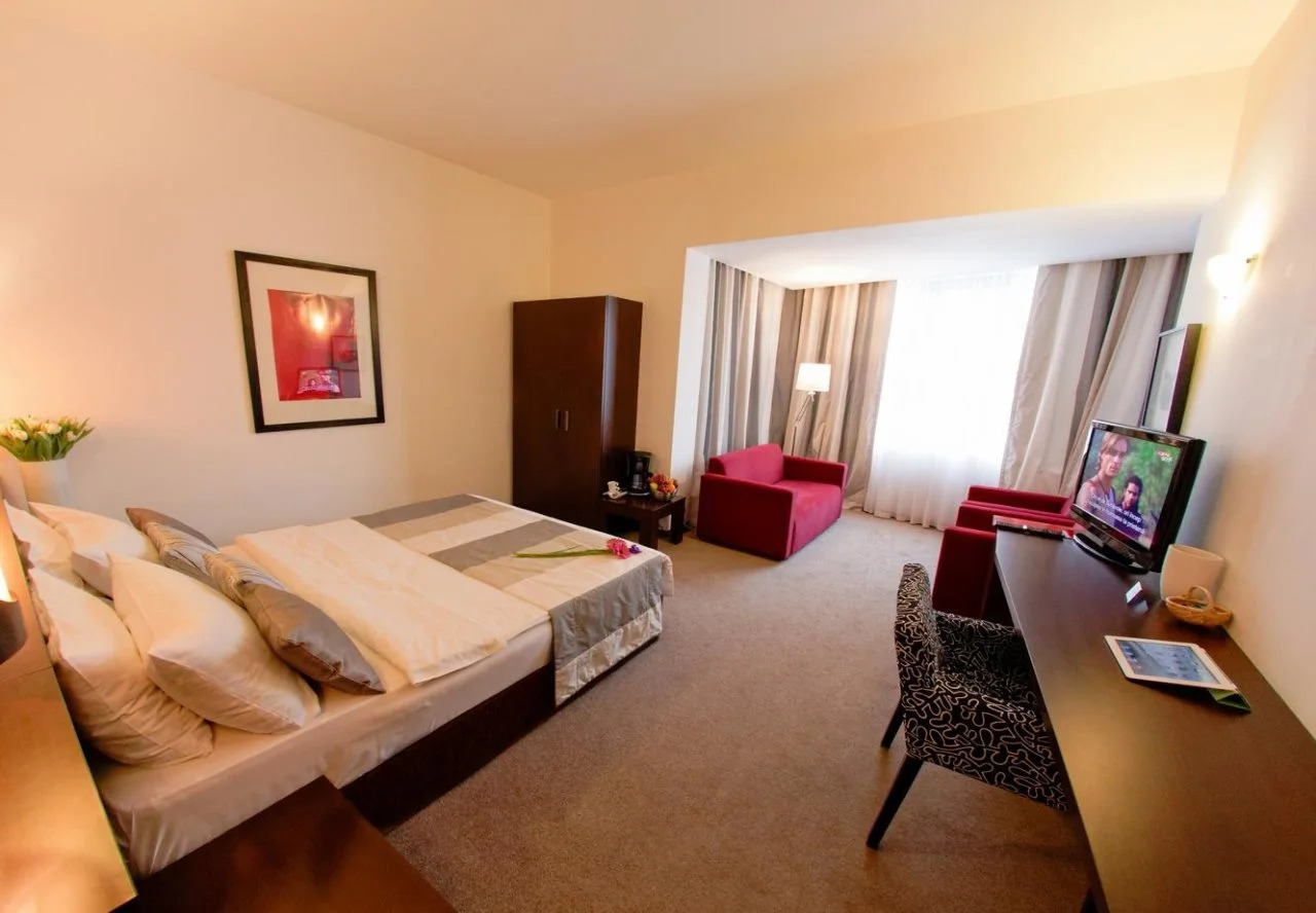 Photo - Unique Boutique