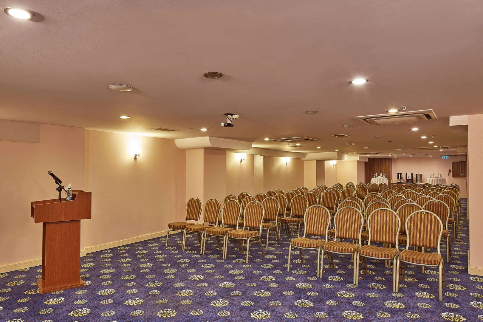Foto - Doubletree By Hilton Hotel Izmir - Alsancak