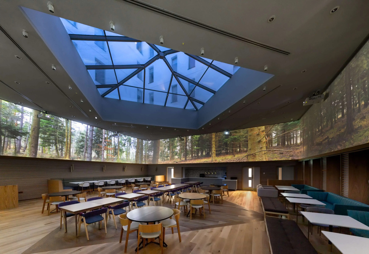 Photo - YOTEL Edinburgh