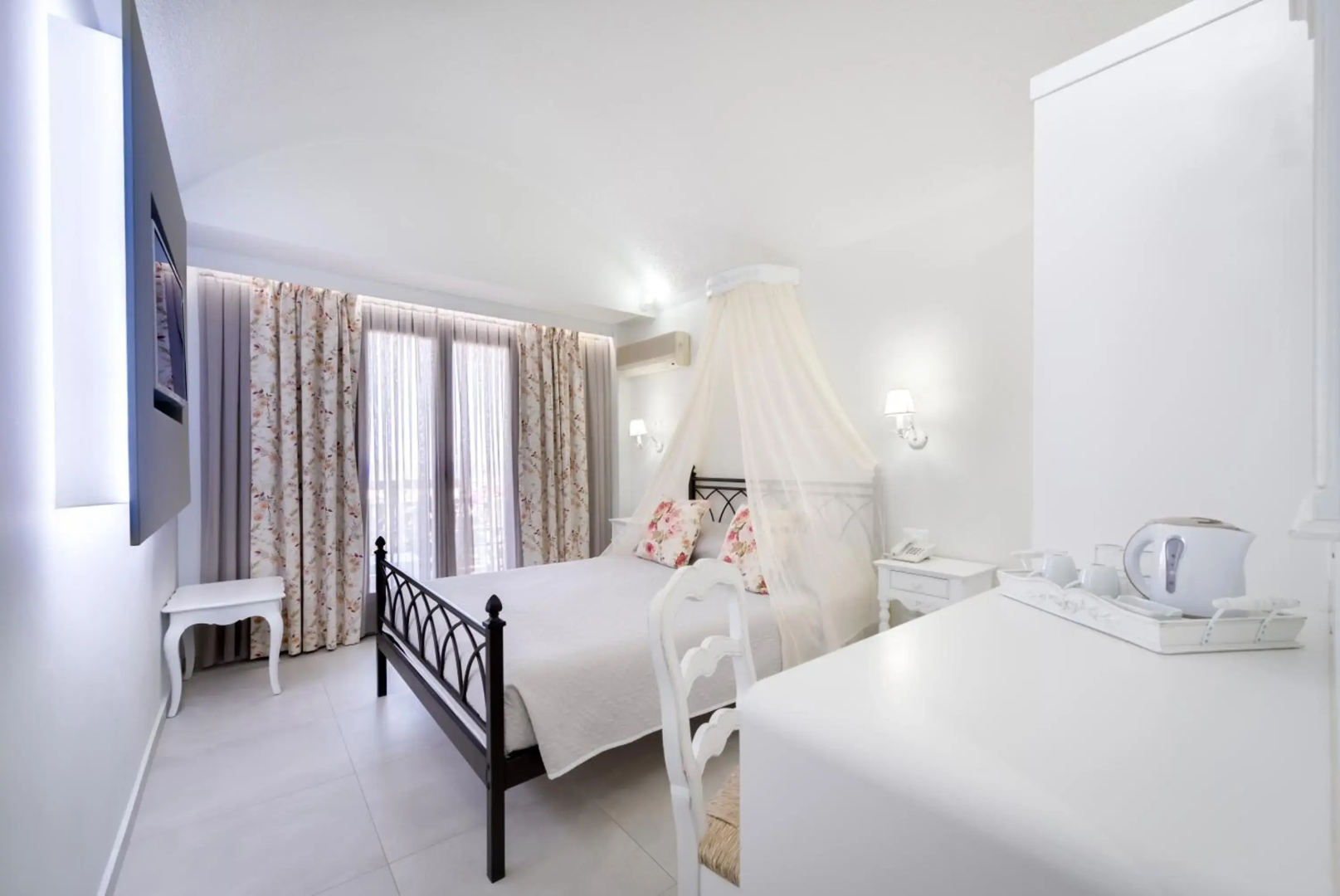 Photo - Zephyros Hotel
