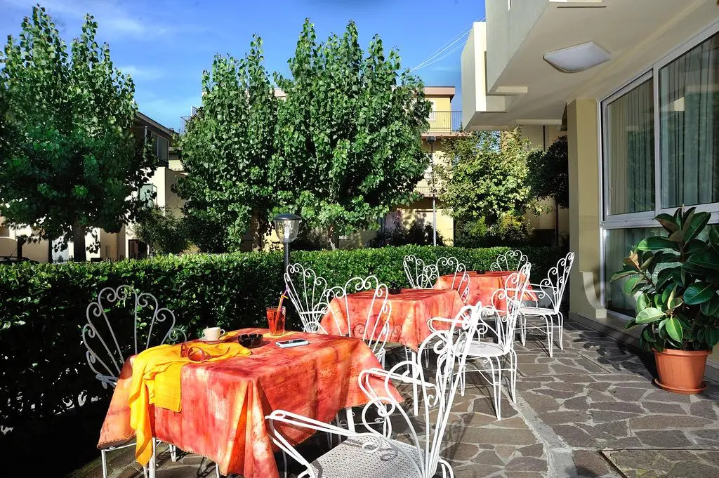 Photo - Hotel Oceanic