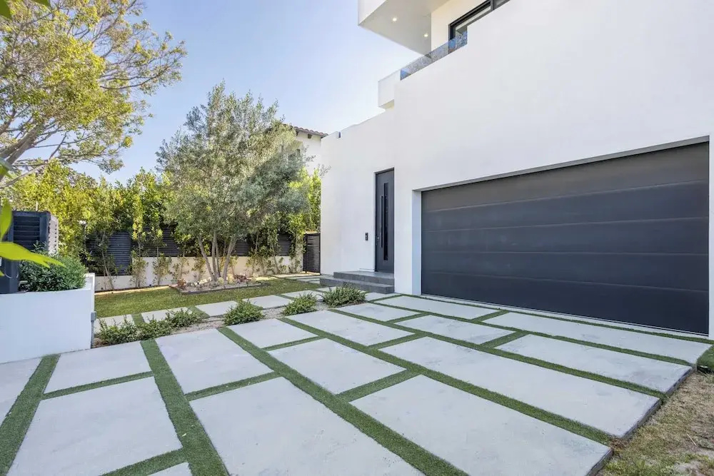 Foto - Luxe Weho Villa, Walk to Melrose Ave, Pool + Hot Tub North Vista by Avantstay