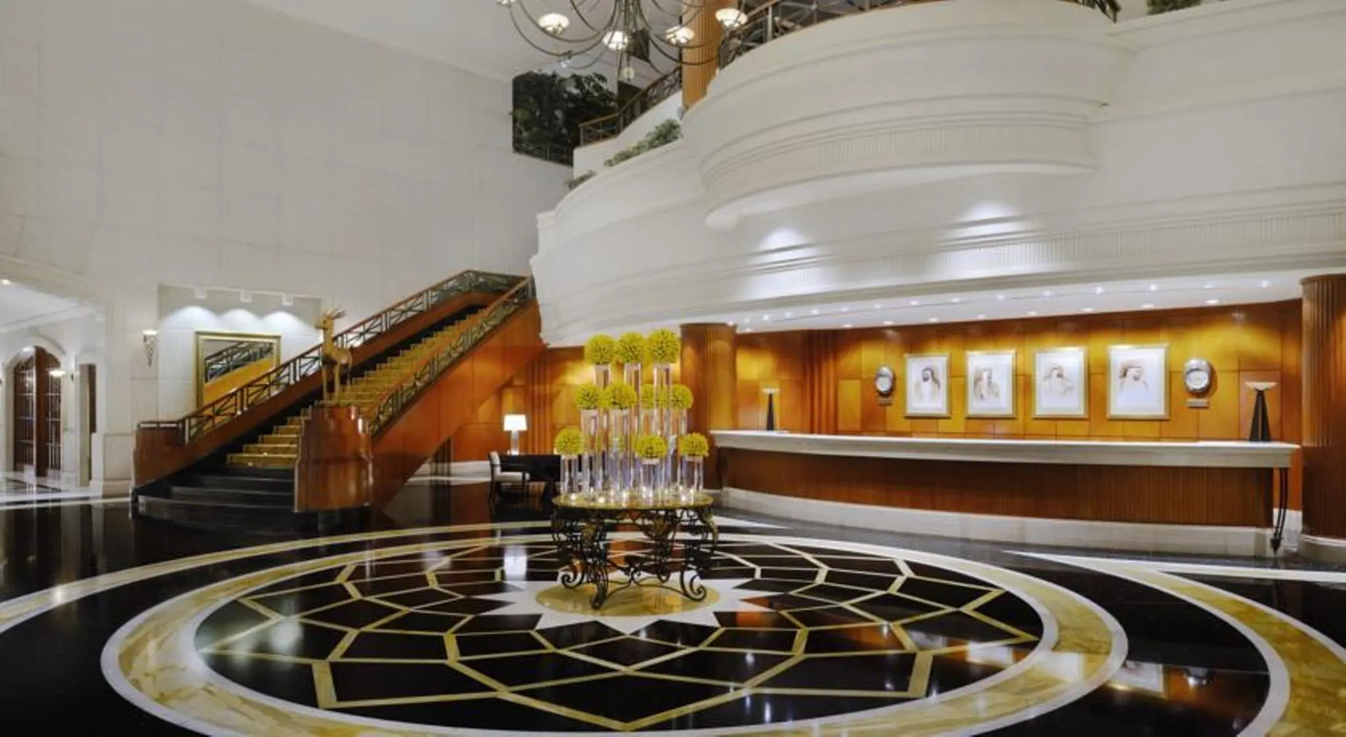 Foto - Connaught Palace Hotel, Dubai