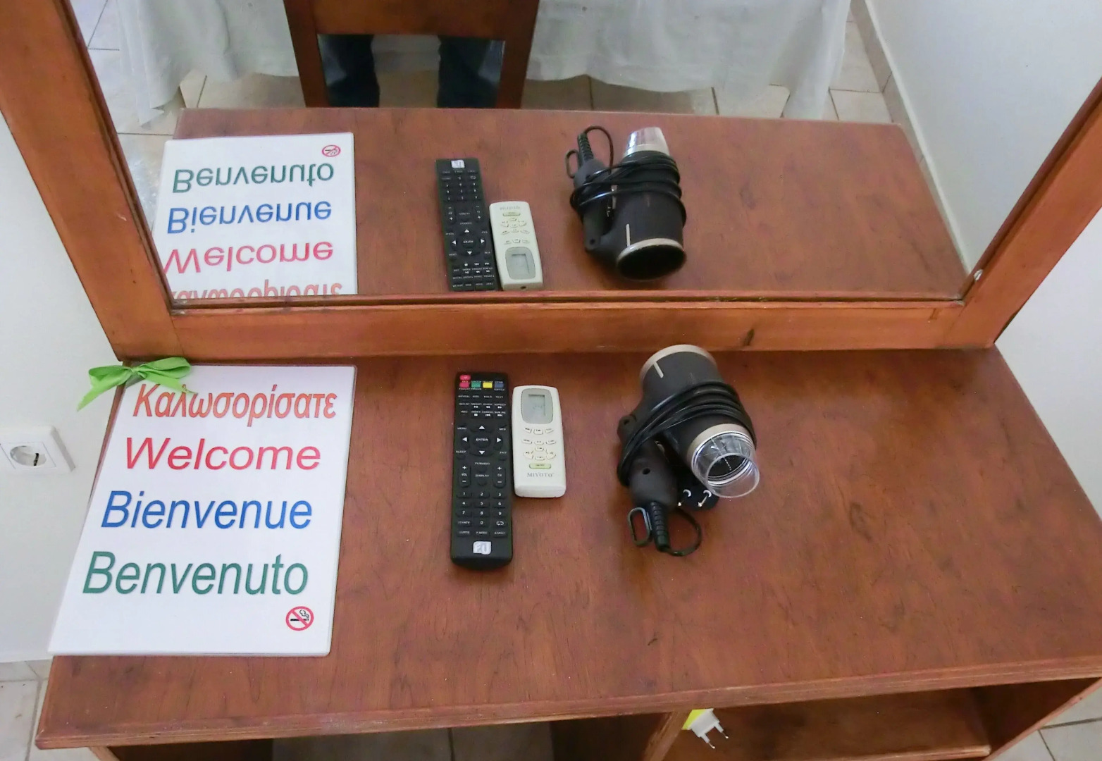 Photo - Santorini Camping/Rooms