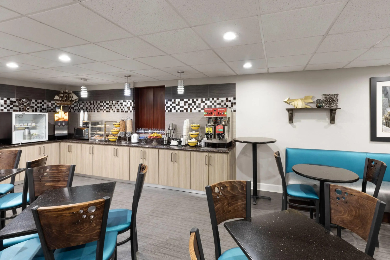 Foto - Days Inn & Suites by Wyndham Sam Houston Tollway