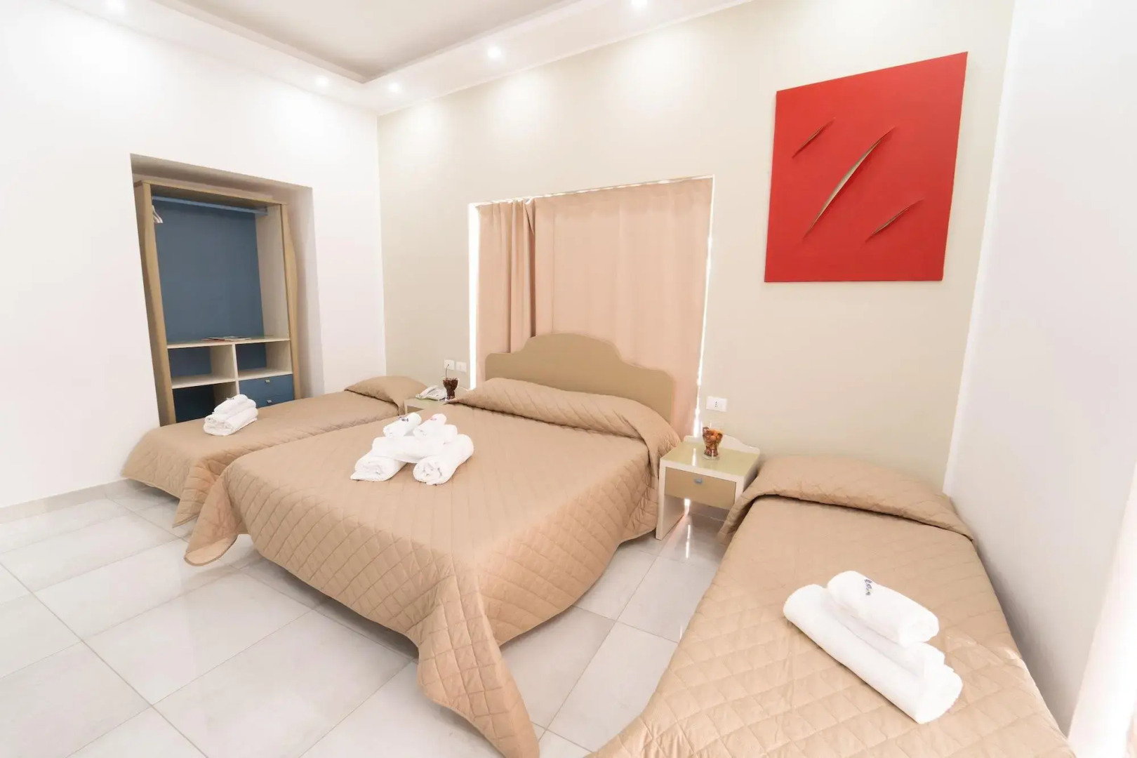 Photo - P.C. Boutique H. Vesuvius, Napoli Centro, by ClaPa Group