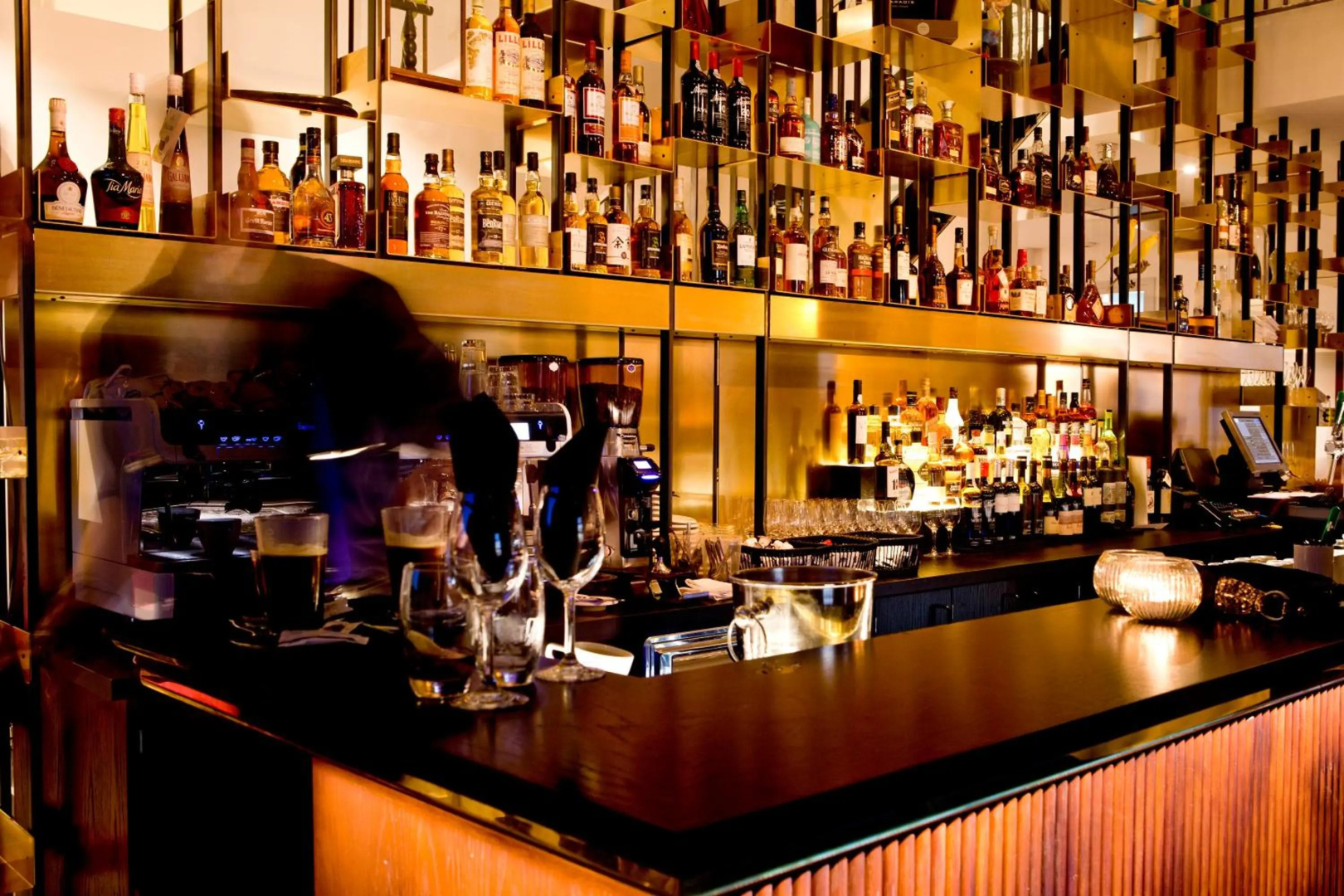 Photo - Vesper Hotel
