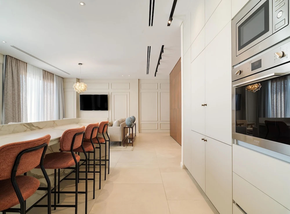 Photo - LIV Mackenzie Beach Suites Larnaca ADULTS ONLY