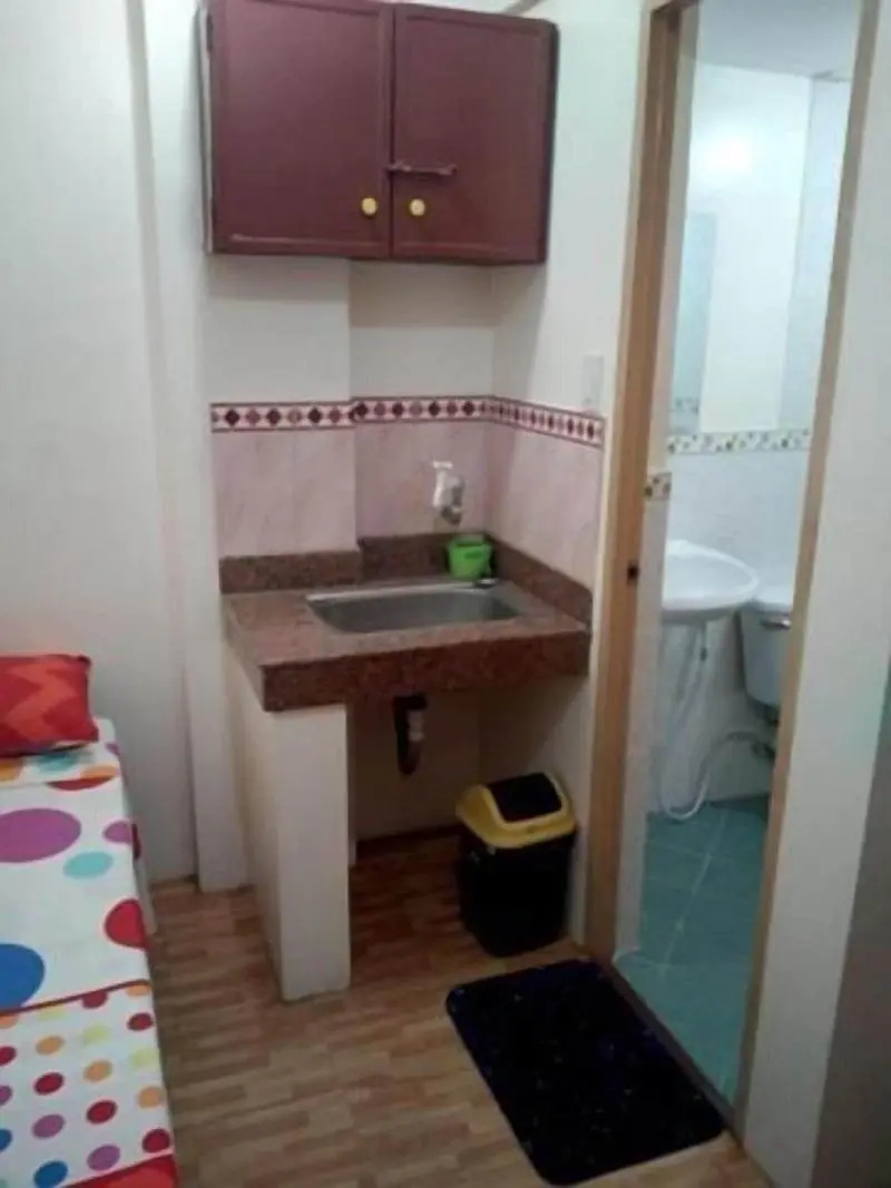 Foto - Budget Studio Unit in Makati