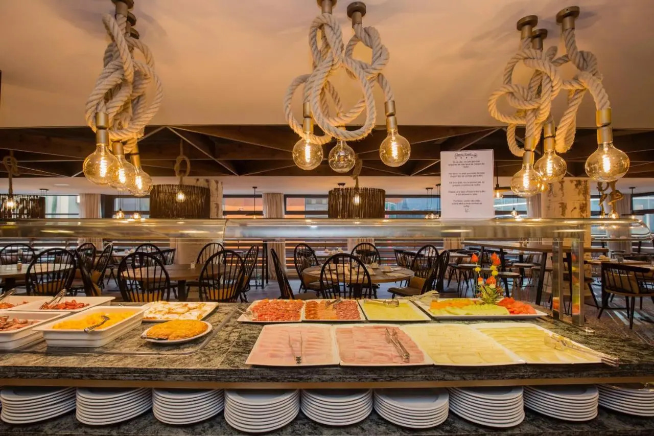 Photo - Yomo Centric