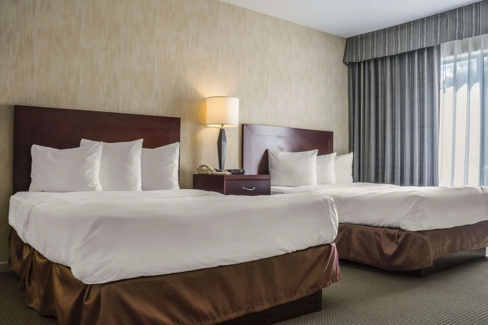 Photo - Comfort Suites