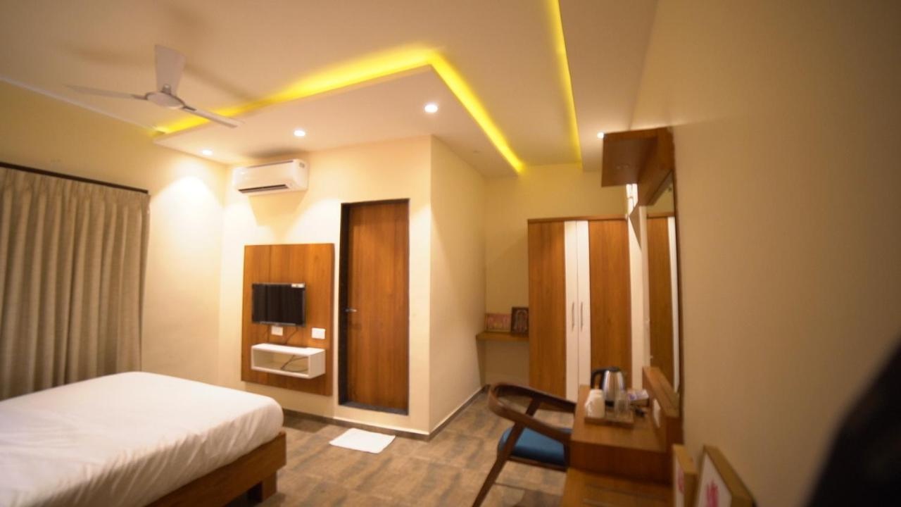 Aananda wellness and resorts