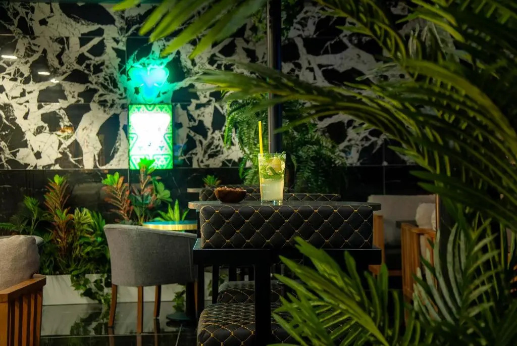 Photo - Hotel Bossuite Business