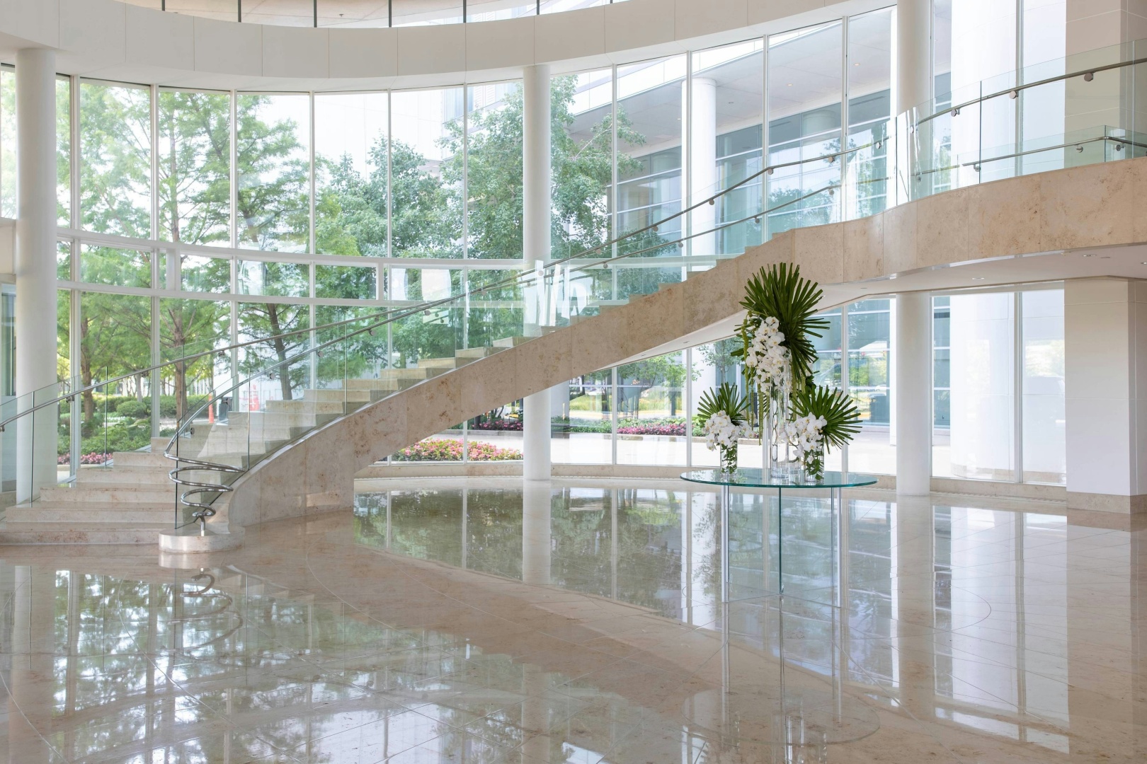 Photo - Renaissance Schaumburg Convention Center Hotel