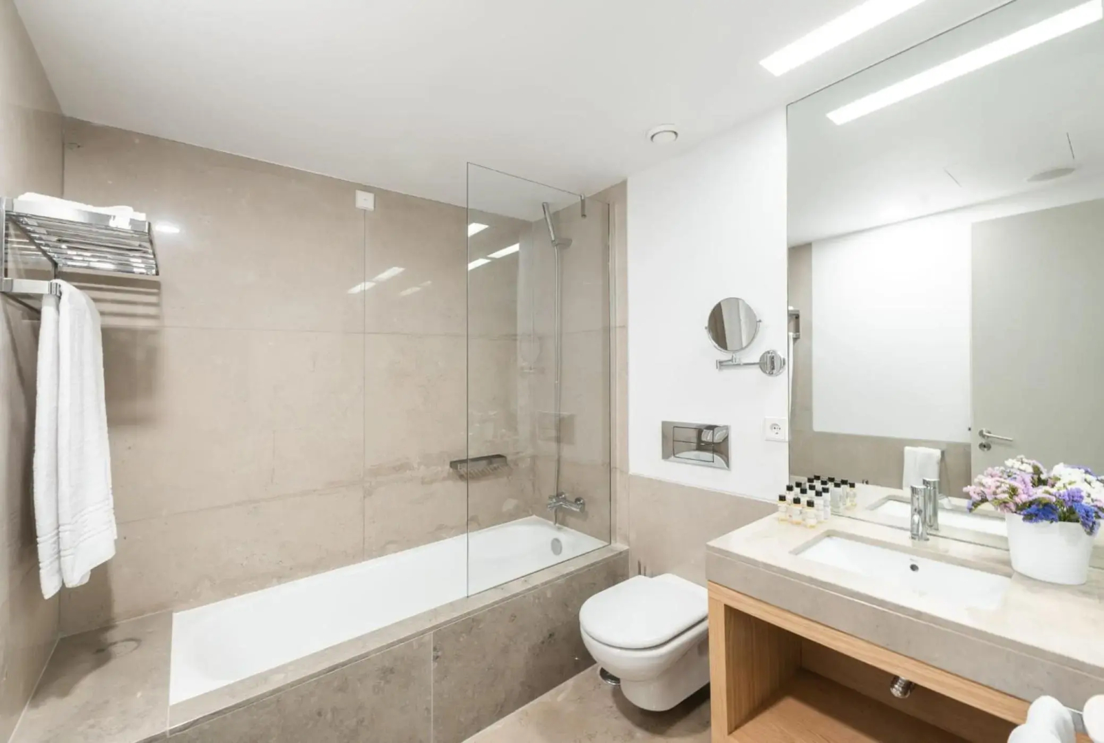 Photo - The Pearl Troia