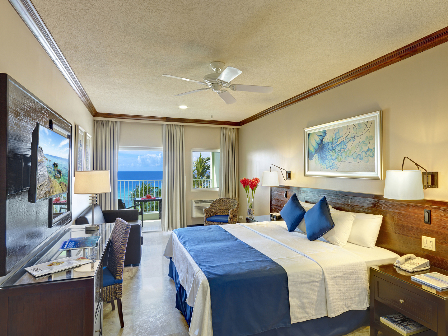 Photo - Coconut Court Beach Hotel