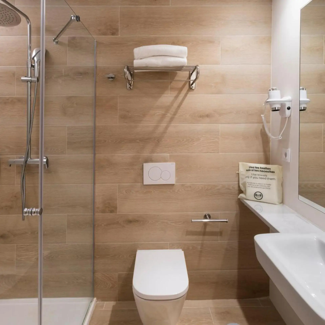 Photo - B&B HOTEL Sevilla Bormujos