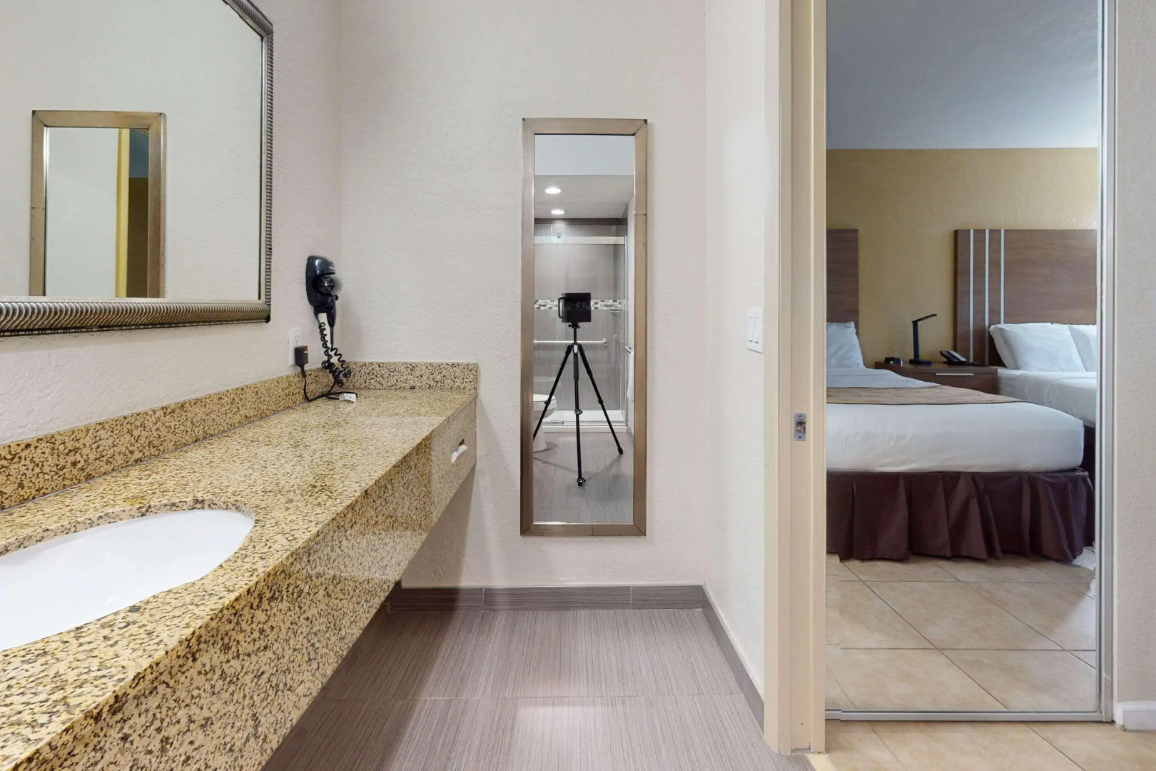 Foto - Rodeway Inn & Suites Fort Lauderdale Airport & Cruise Port
