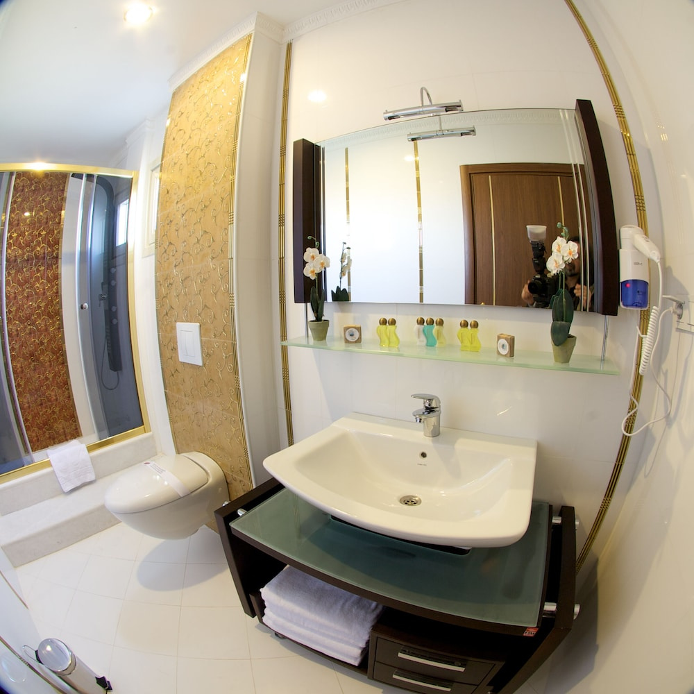 Photo - Marmaray Hotel