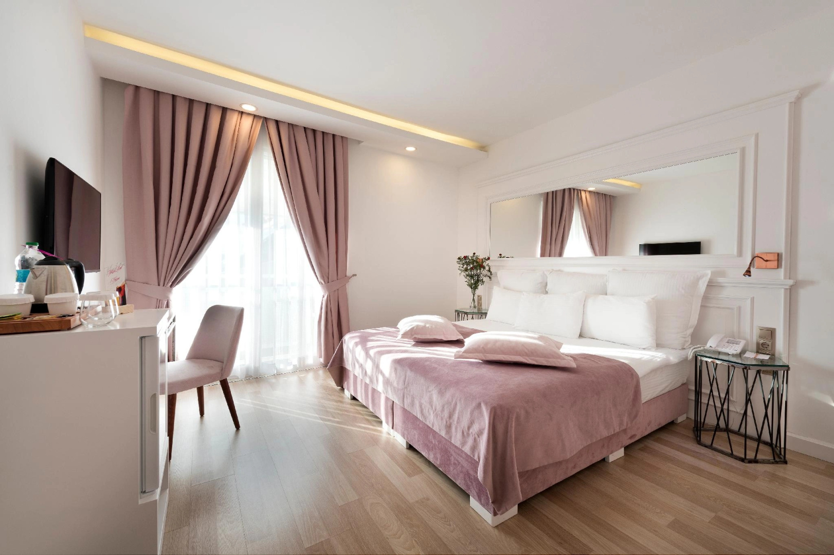 Photo - Nun Hotel Lara