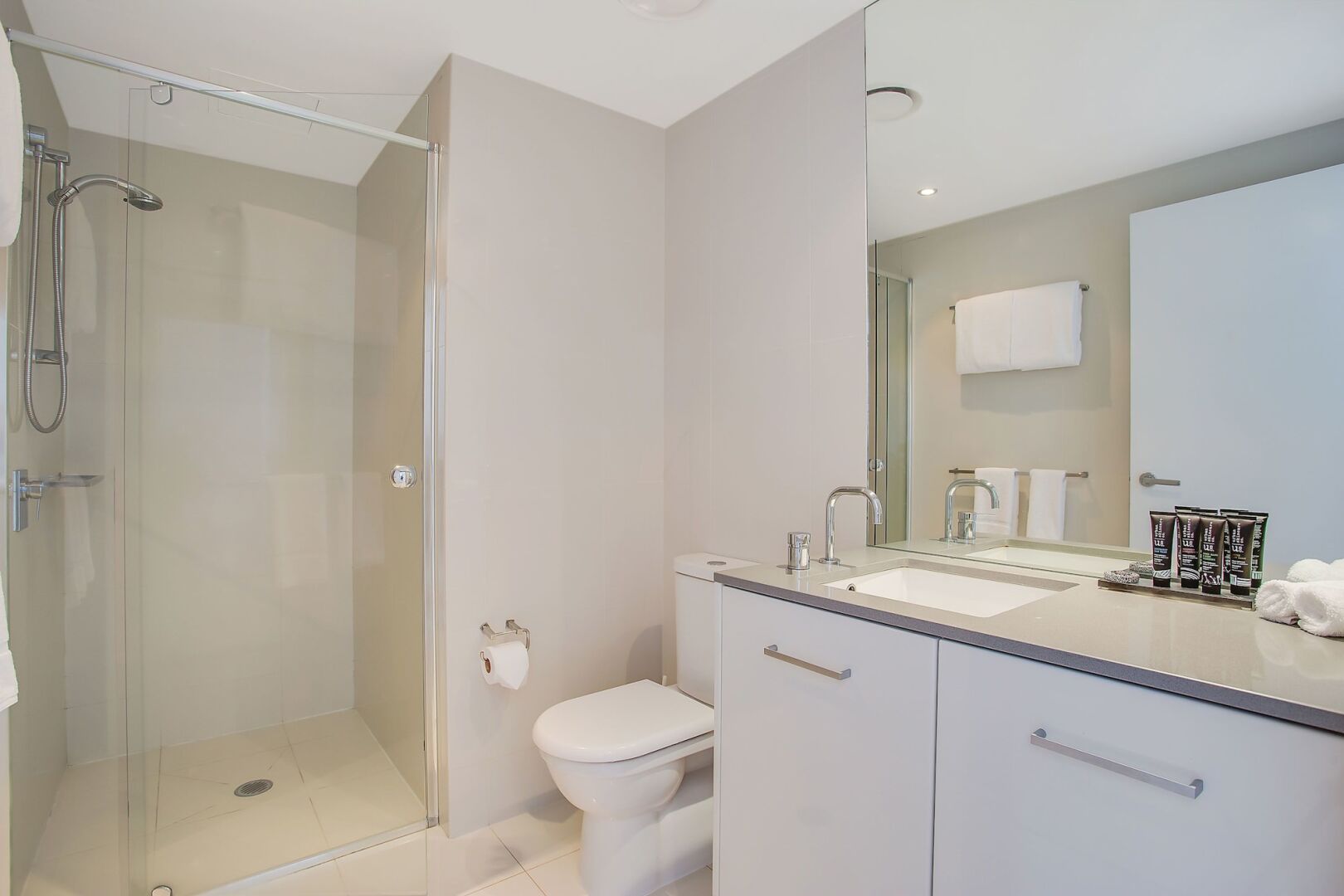 Photo - Mantra Circle On Cavill