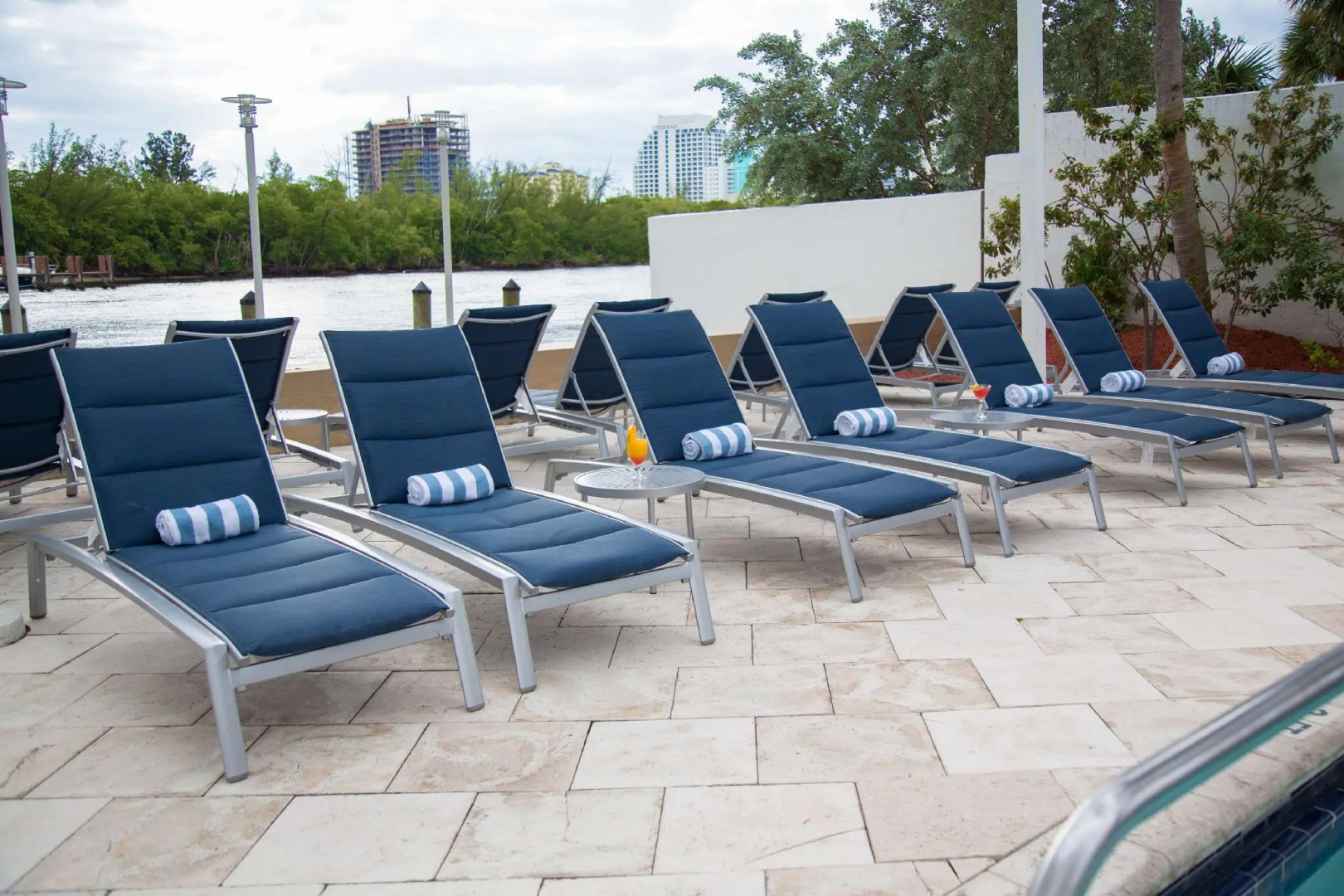 Foto - GALLERY One - A DoubleTree Suites by Hilton Hotel