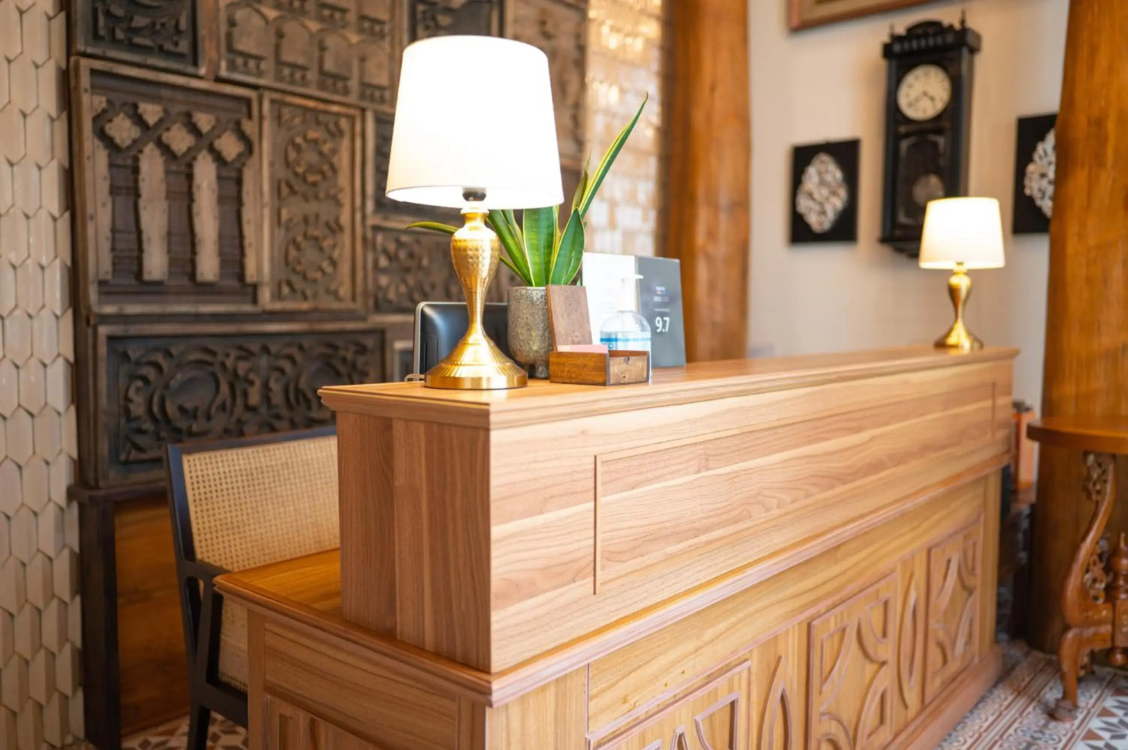 Photo - At Gate Thaphae Hotel