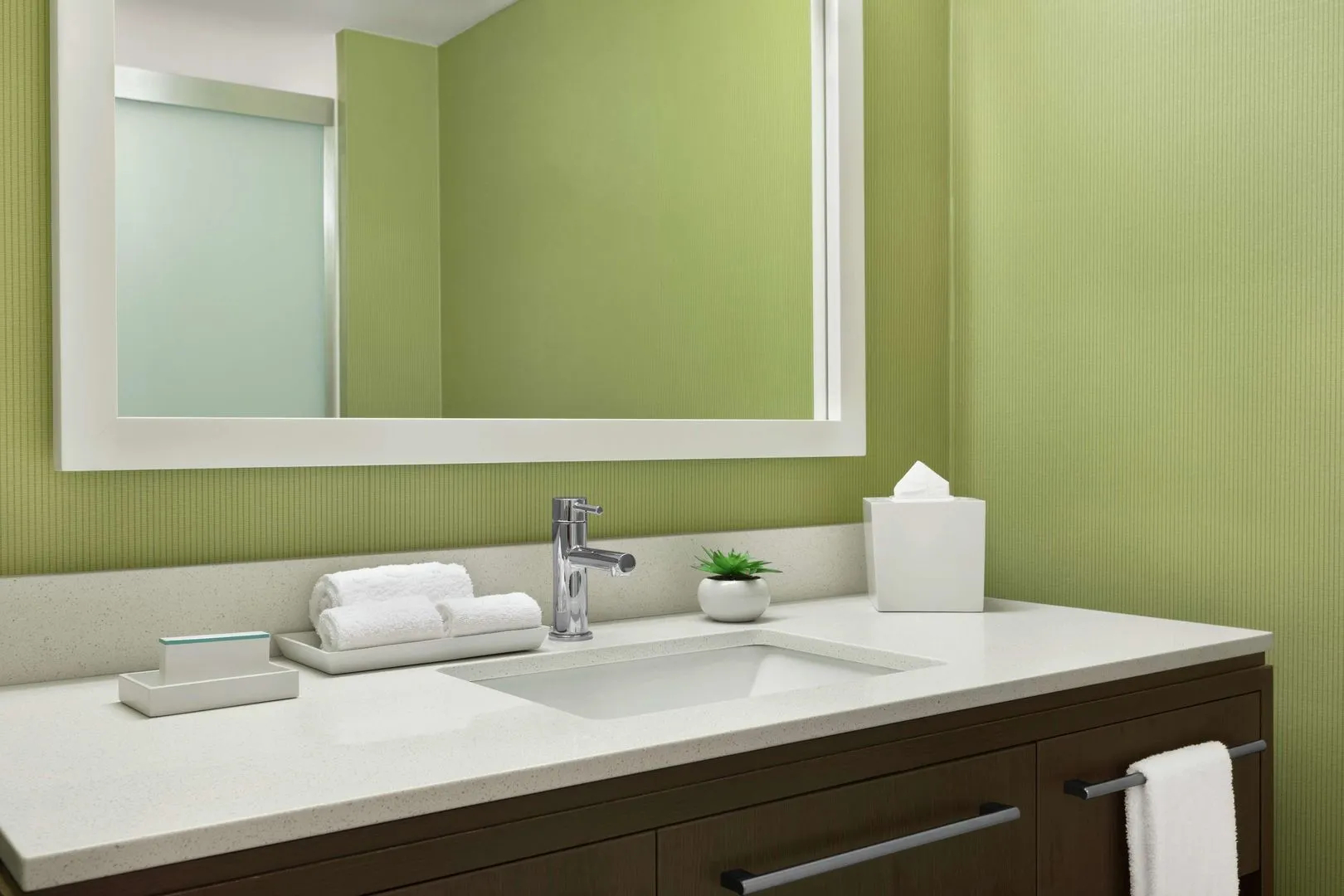 Photo - Home2 Suites By Hilton Savannah Airport