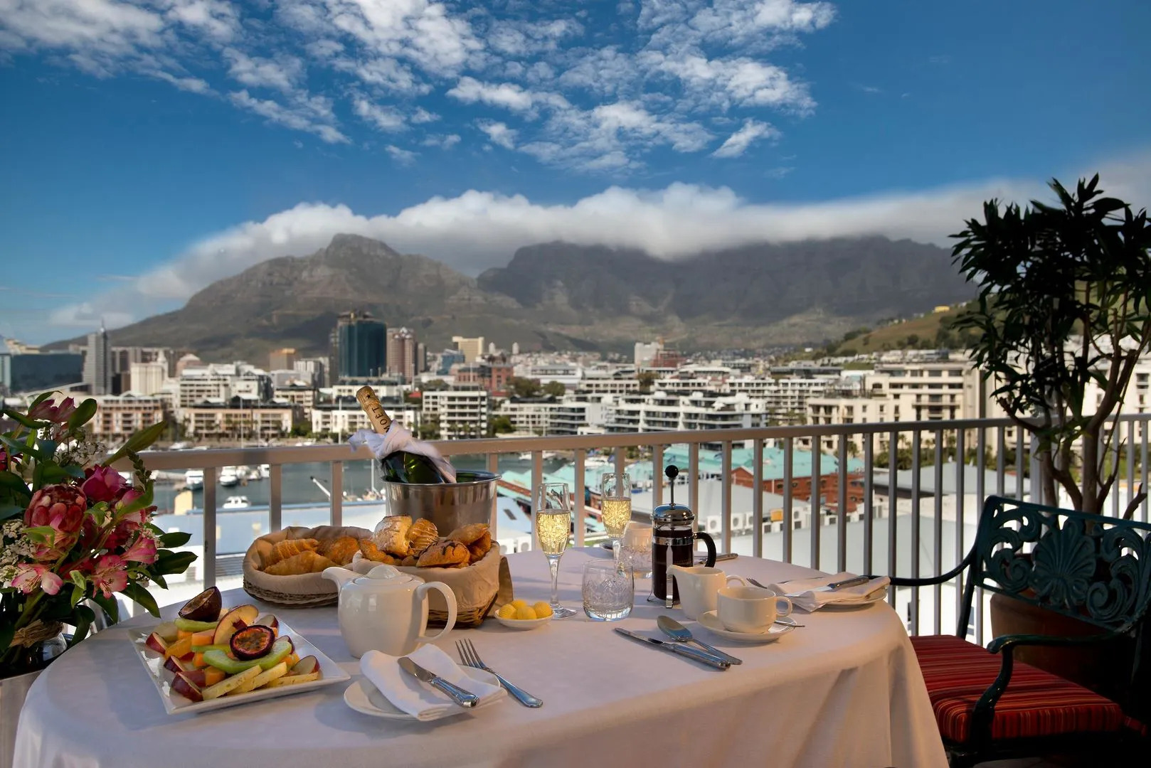 Photo - The Commodore Hotel