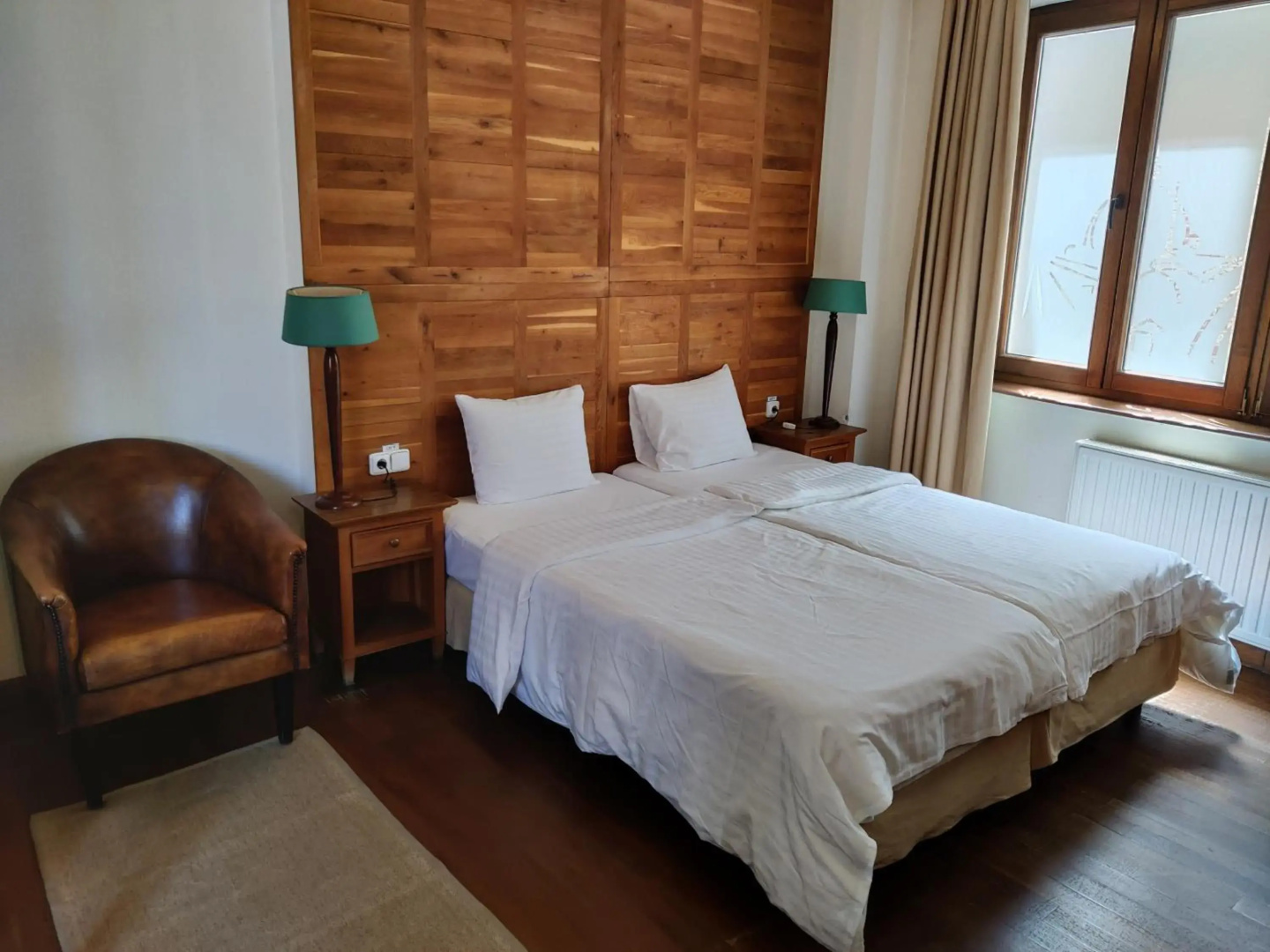 Photo - Rembrandt Hotel