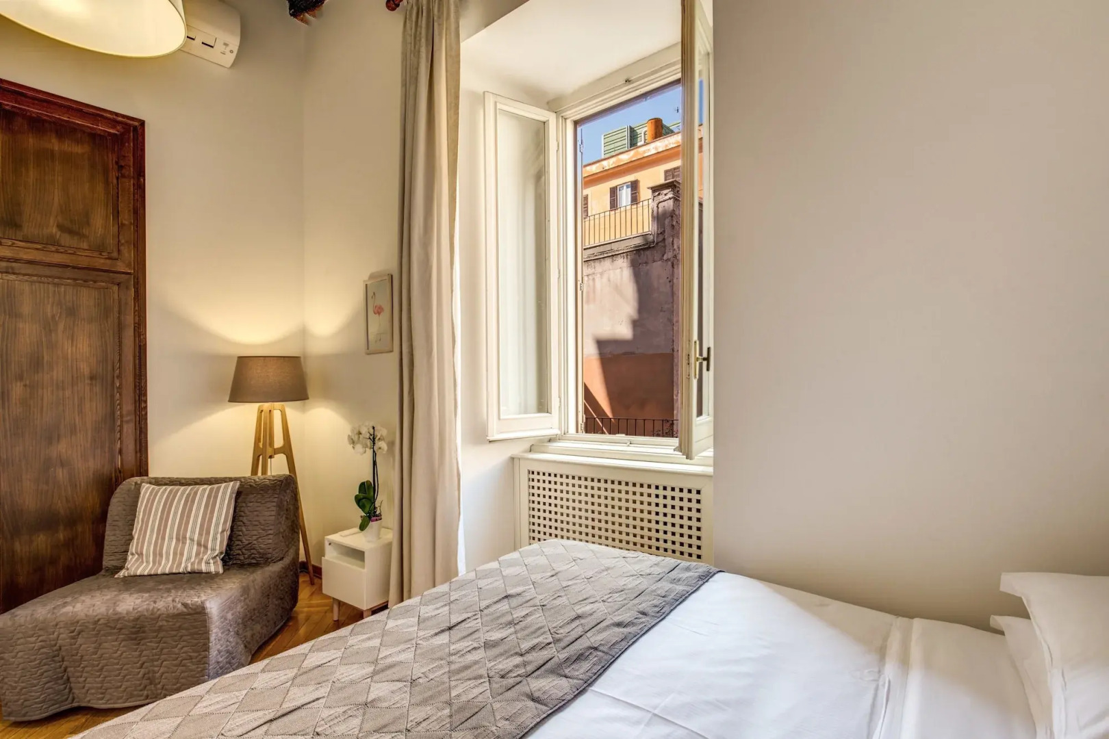 Photo - Tritone Top House