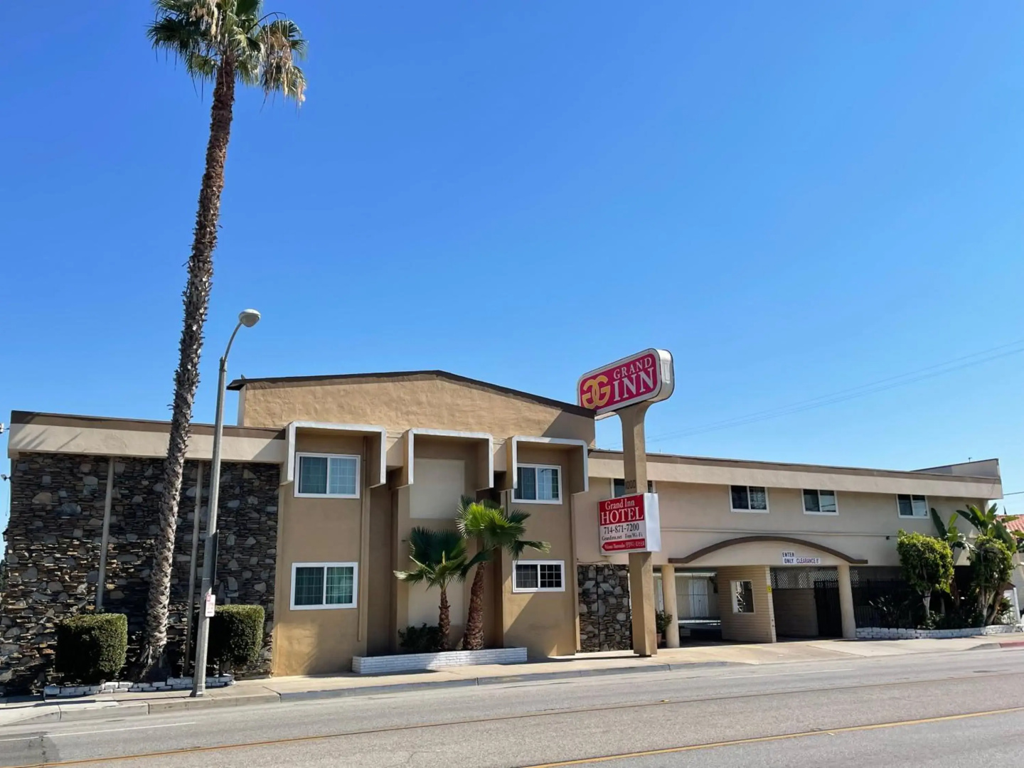 Photo - Grand Inn