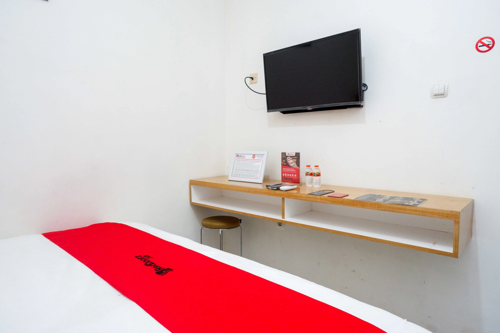 RedDoorz near Rita Super Mall Purwokerto