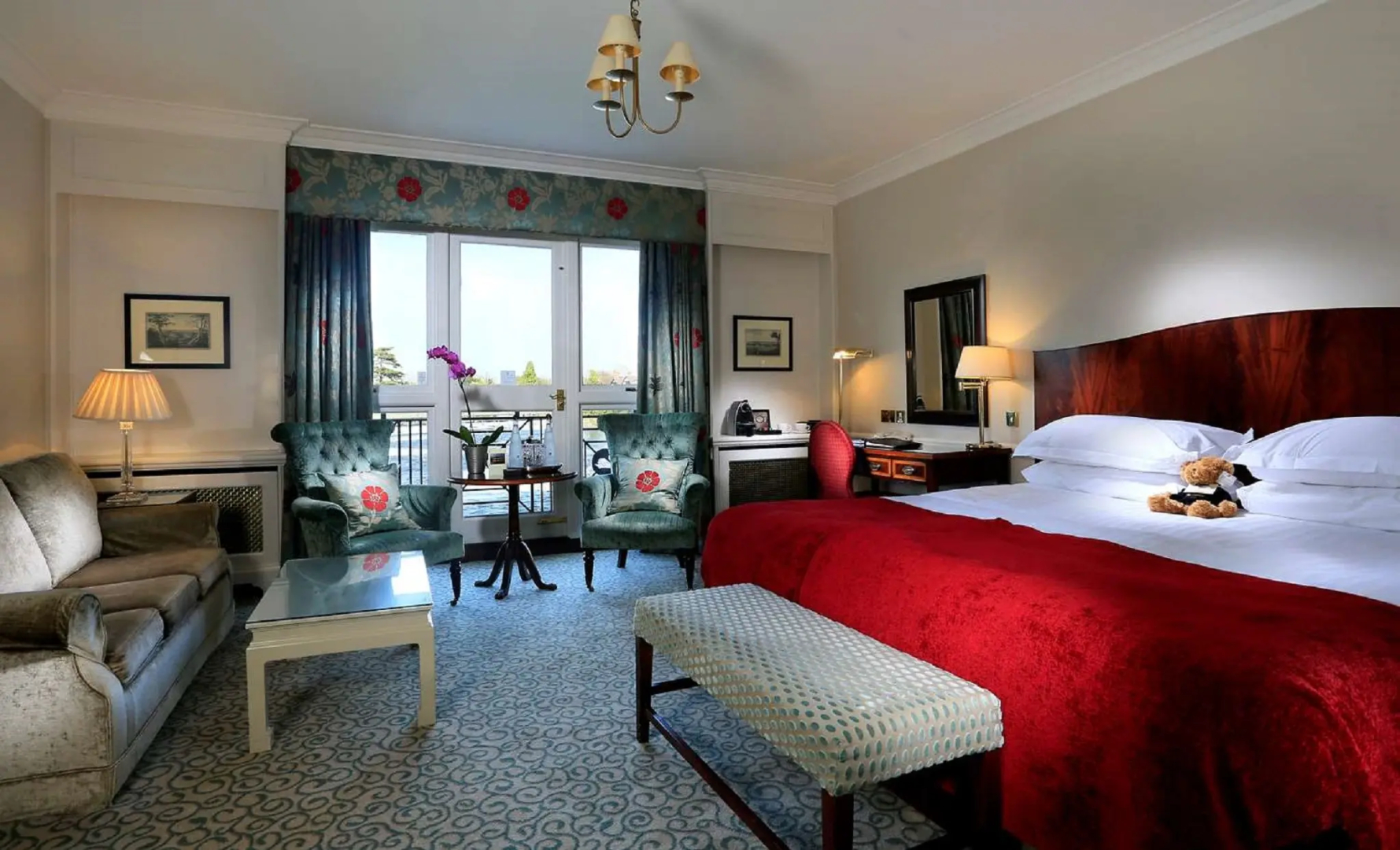 Foto - Macdonald Compleat Angler