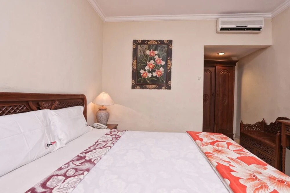 Photo - RedDoorz near Legian Street