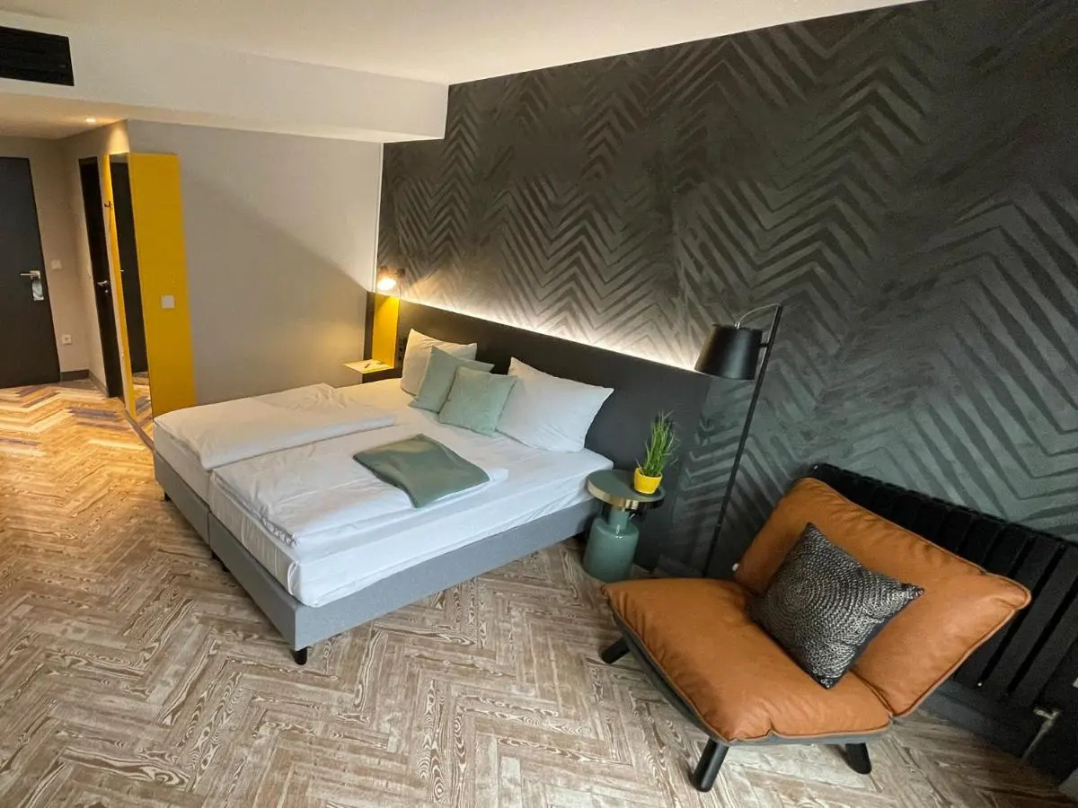 Foto - LOGINN Hotel Stuttgart Zuffenhausen