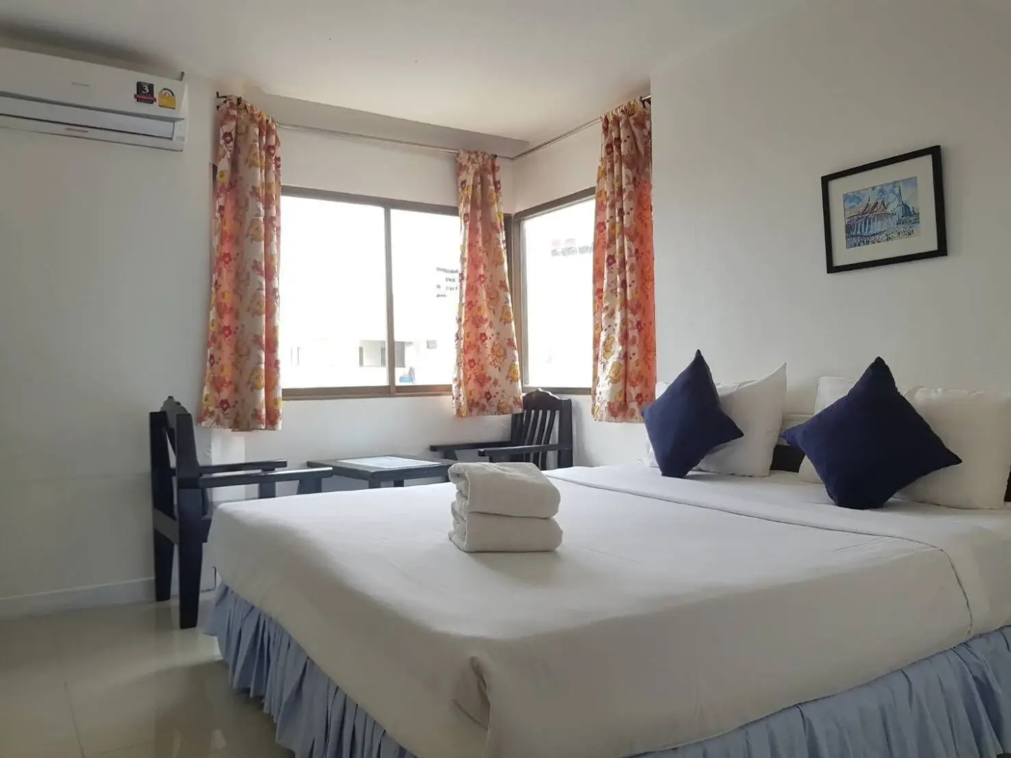 Photo - Traveller Inn Hotel