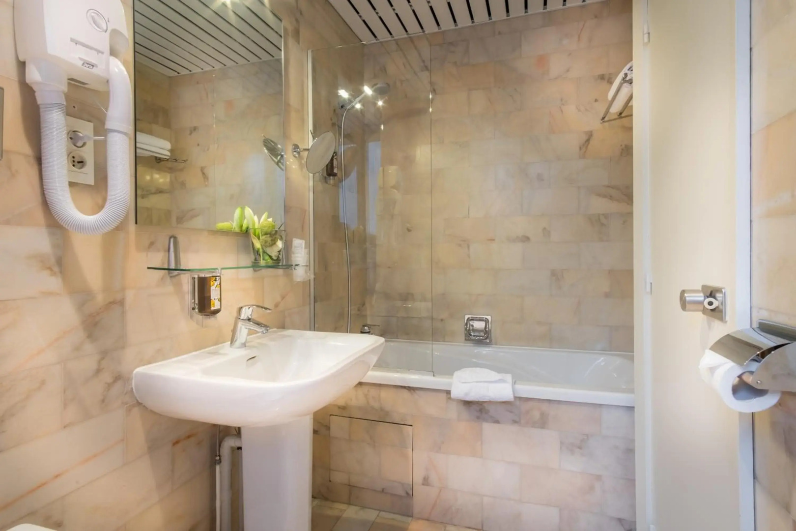 Foto - Waldorf Montparnasse