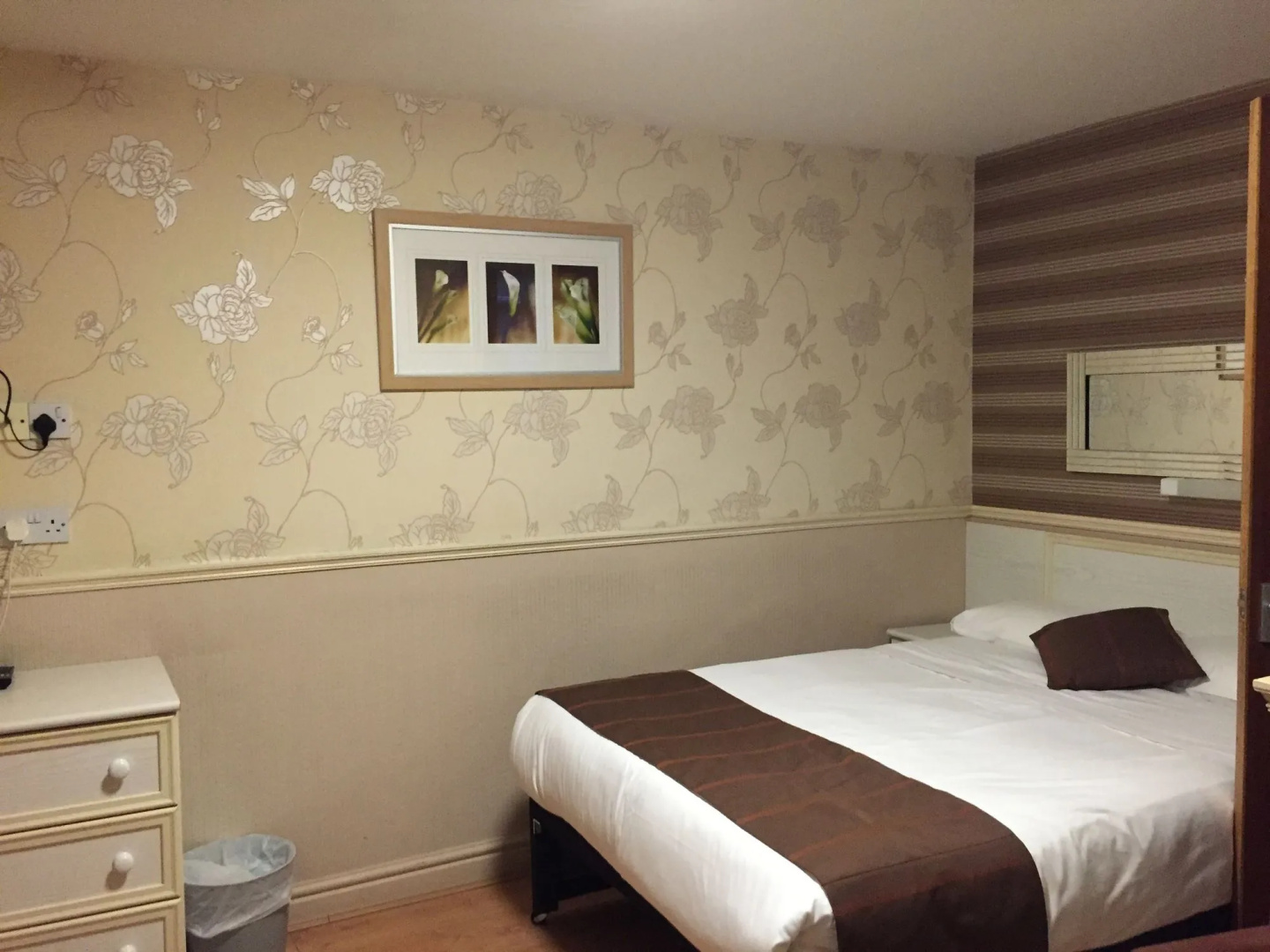 Foto - Lyndene Hotel