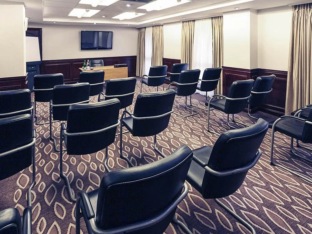 Photo - Manchester Portland By Sunday