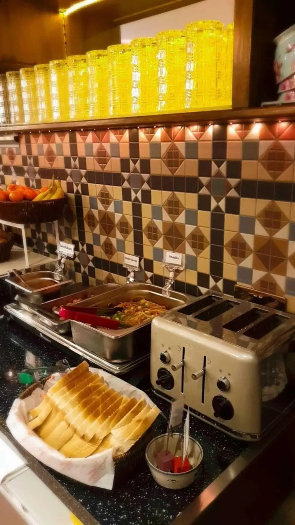 Photo - Dreamtel London Kensington